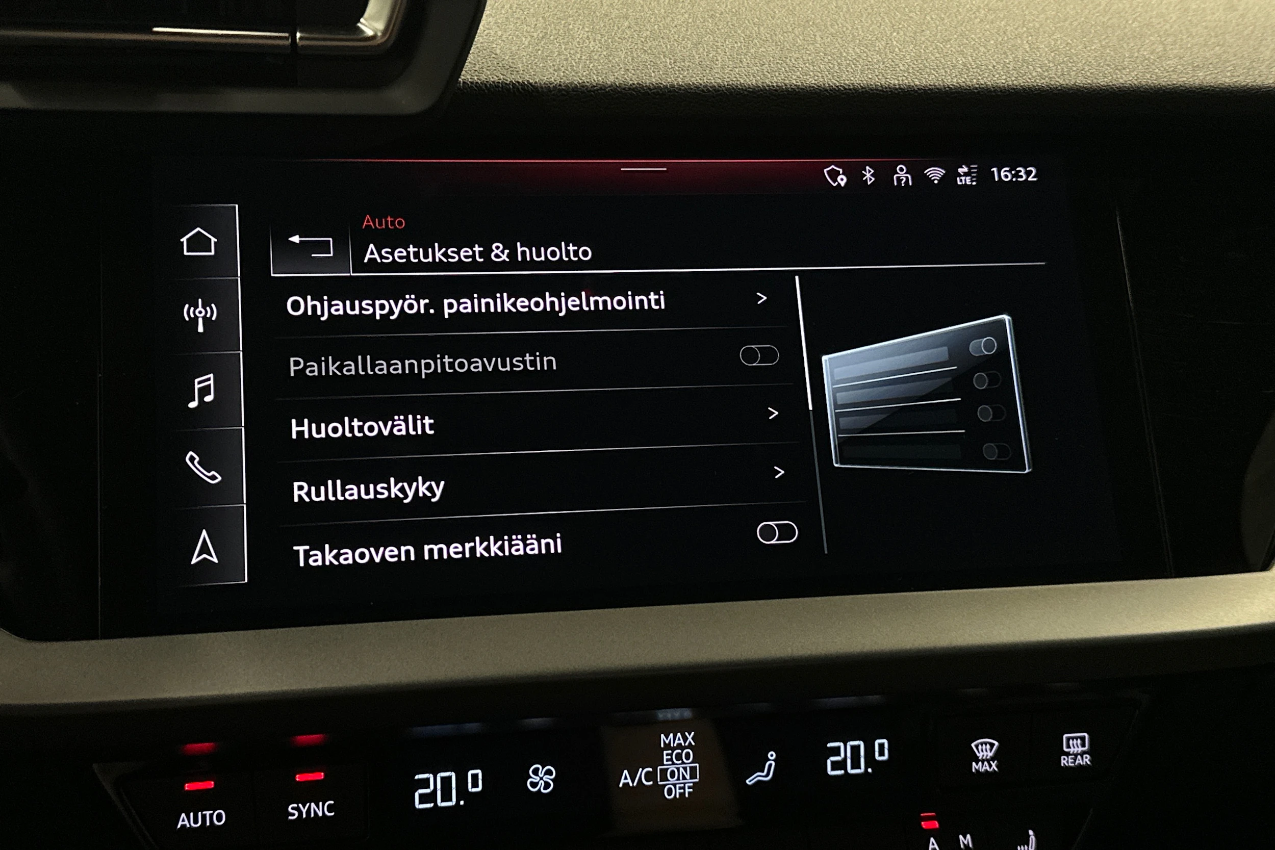 punainen Audi A3 2025 kuva 27.
