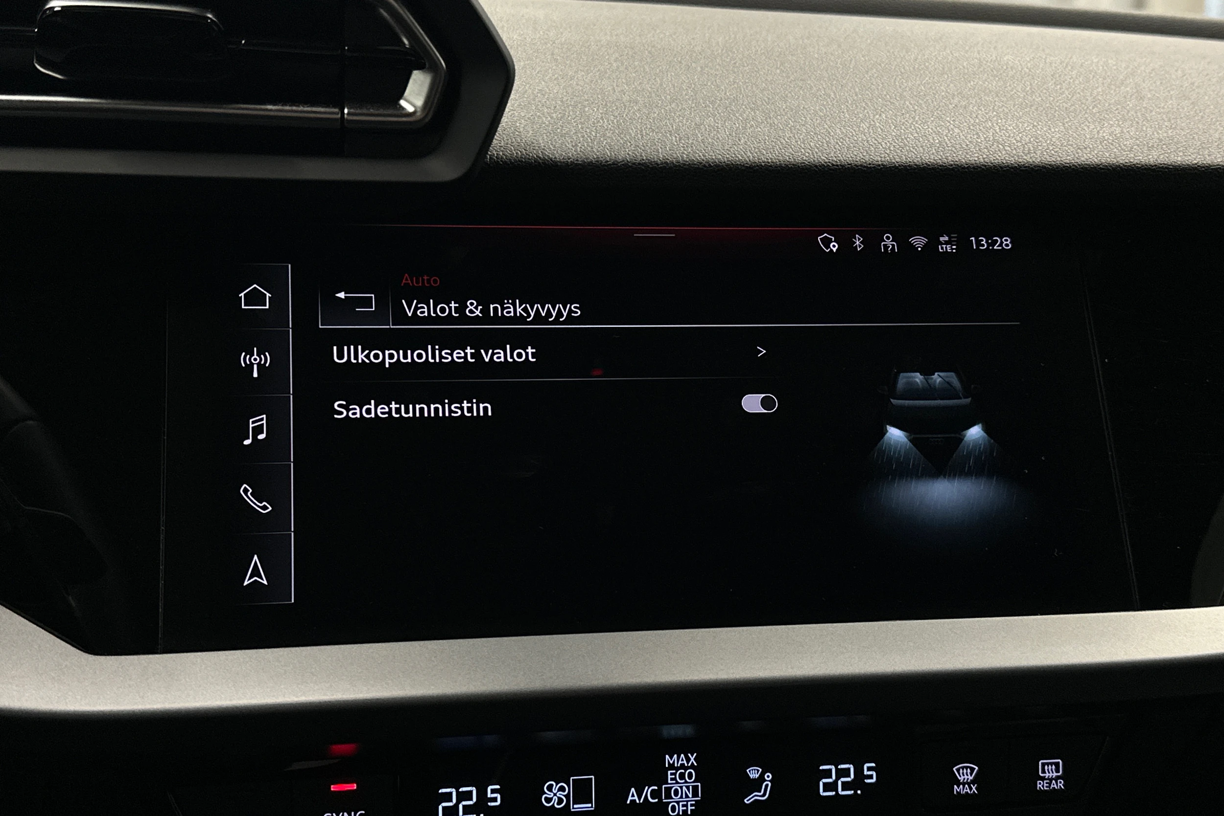 sininen Audi A3 2025 kuva 24.