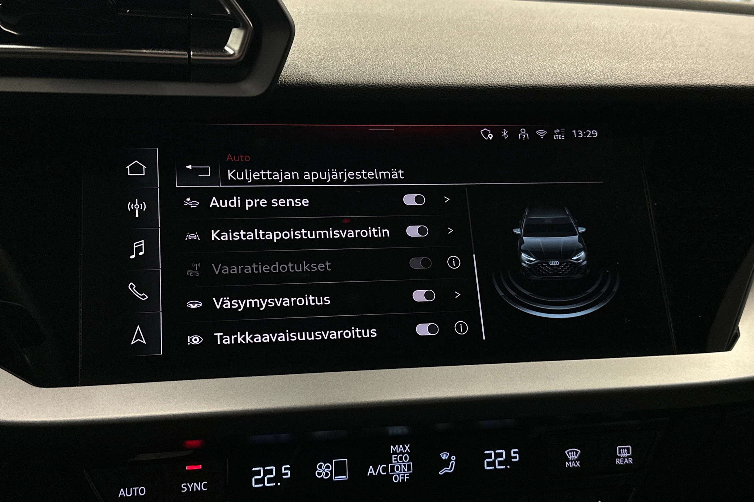 sininen Audi A3 2025 kuva 26.