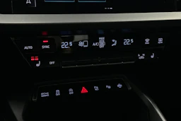 sininen Audi A3 2025 kuva 30.