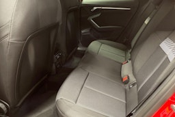 punainen Audi A3 2025 kuva 8.