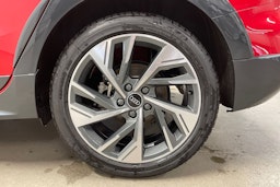 punainen Audi A3 2025 kuva 10.