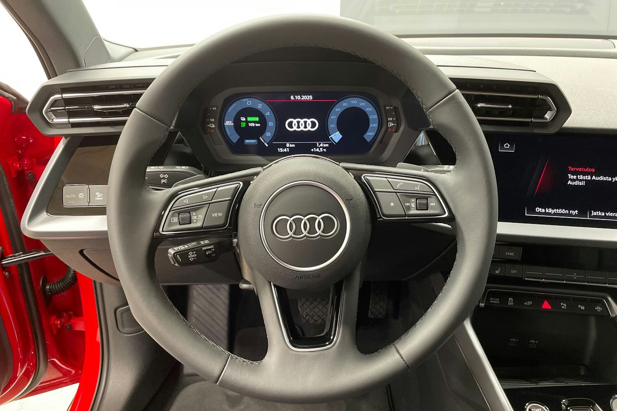 punainen Audi A3 2025 kuva 11.