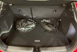 punainen Audi A3 2025 kuva 17.