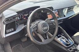 sininen Audi A3 2025 kuva 3.