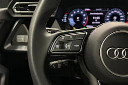 sininen Audi A3 2025 kuva 11.