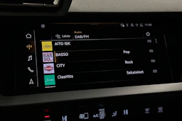 sininen Audi A3 2025 kuva 18.