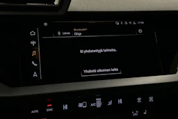 sininen Audi A3 2025 kuva 19.