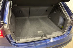 sininen Audi A3 2025 kuva 33.