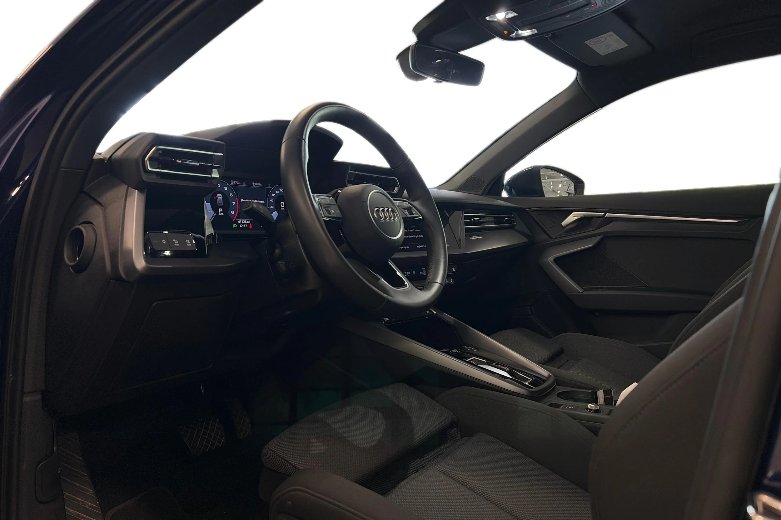 sininen Audi A3 2025 kuva 3.