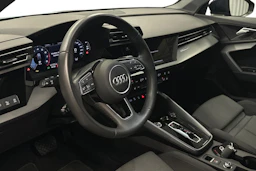 sininen Audi A3 2025 kuva 6.