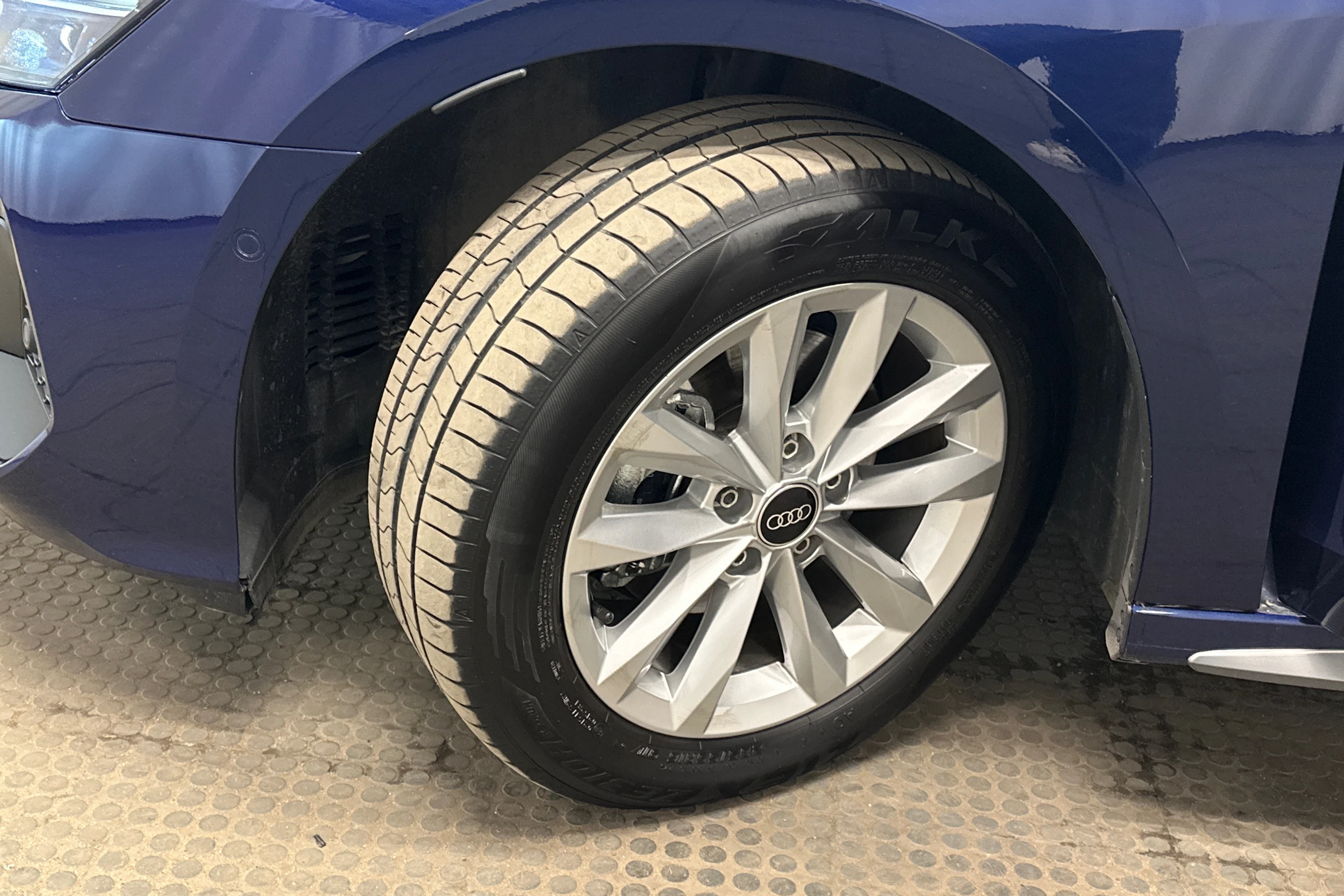 sininen Audi A3 2025 kuva 10.