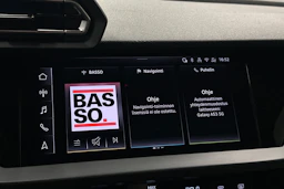 sininen Audi A3 2025 kuva 16.