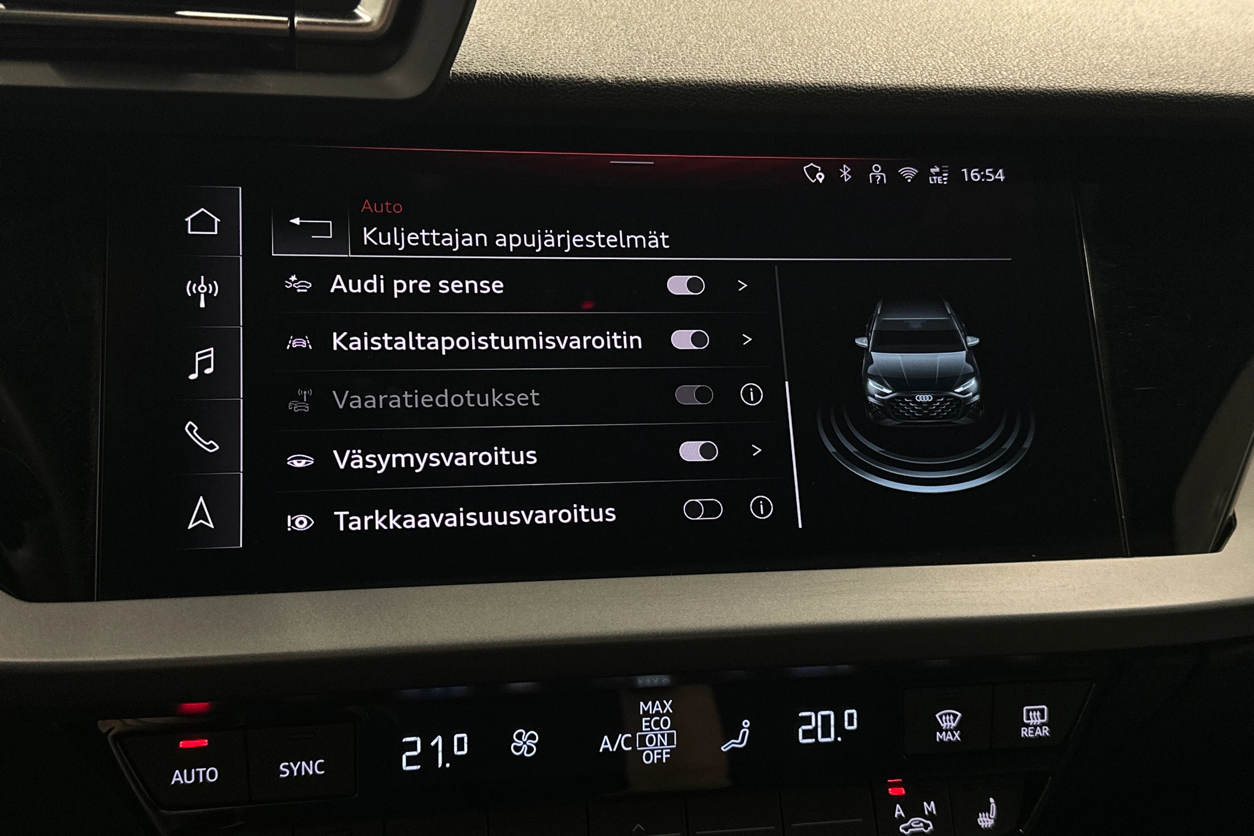 sininen Audi A3 2025 kuva 28.