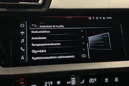 sininen Audi A3 2025 kuva 30.