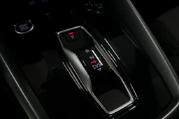 sininen Audi A3 2025 kuva 35.