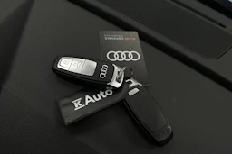 sininen Audi A3 2025 kuva 37.