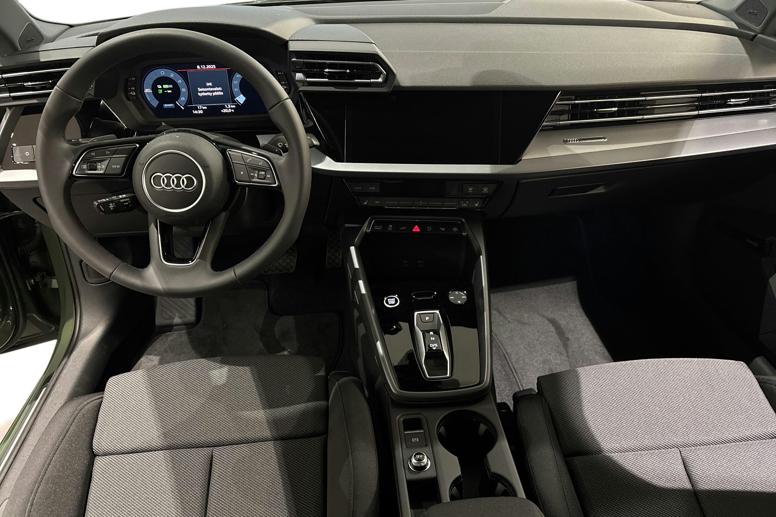 vihreä Audi A3 2025 kuva 7.