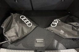 vihreä Audi A3 2025 kuva 14.