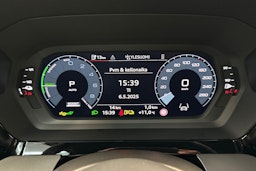 punainen Audi A3 2025 kuva 8.