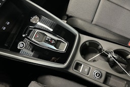 punainen Audi A3 2025 kuva 14.