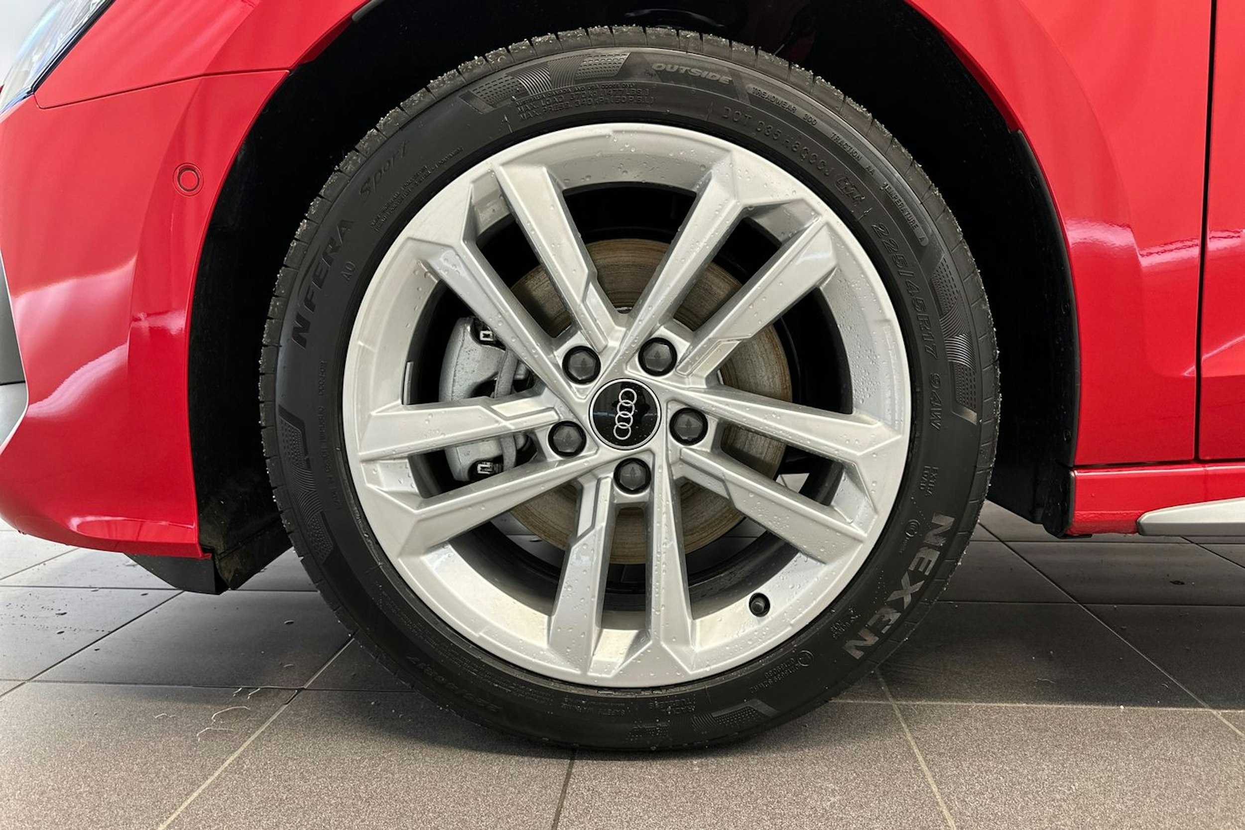 punainen Audi A3 2025 kuva 24.