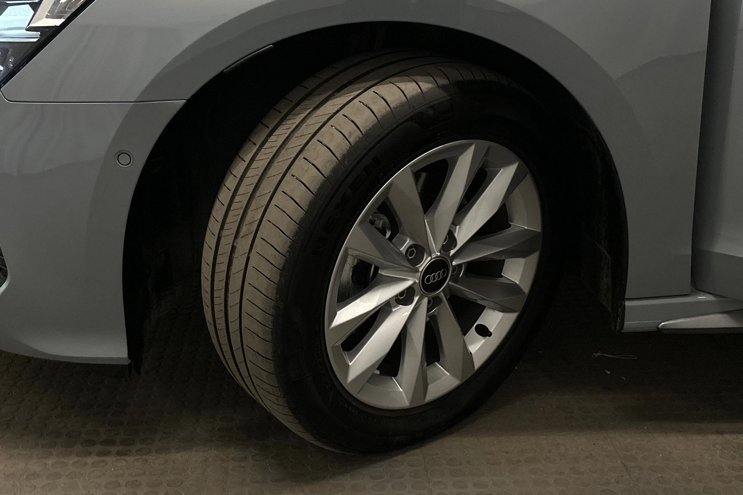harmaa Audi A3 2025 kuva 10.