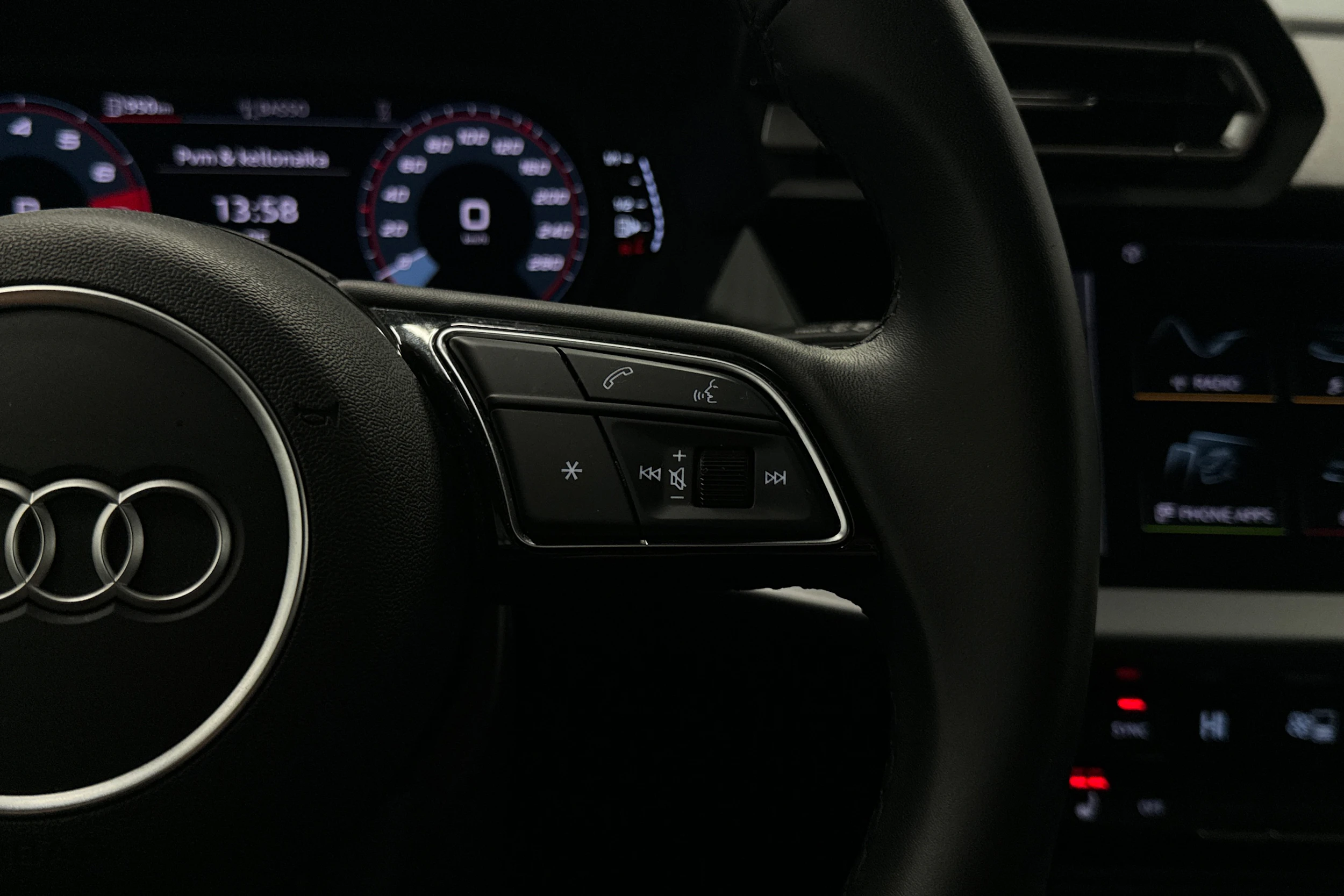 harmaa Audi A3 2025 kuva 12.