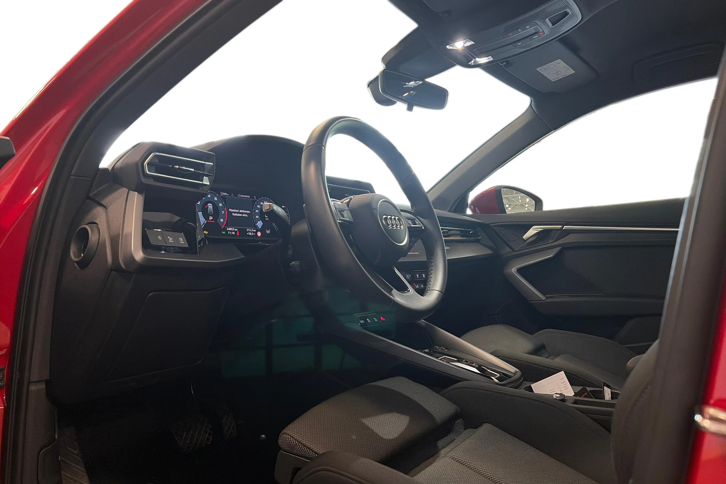 punainen Audi A3 2025 kuva 3.