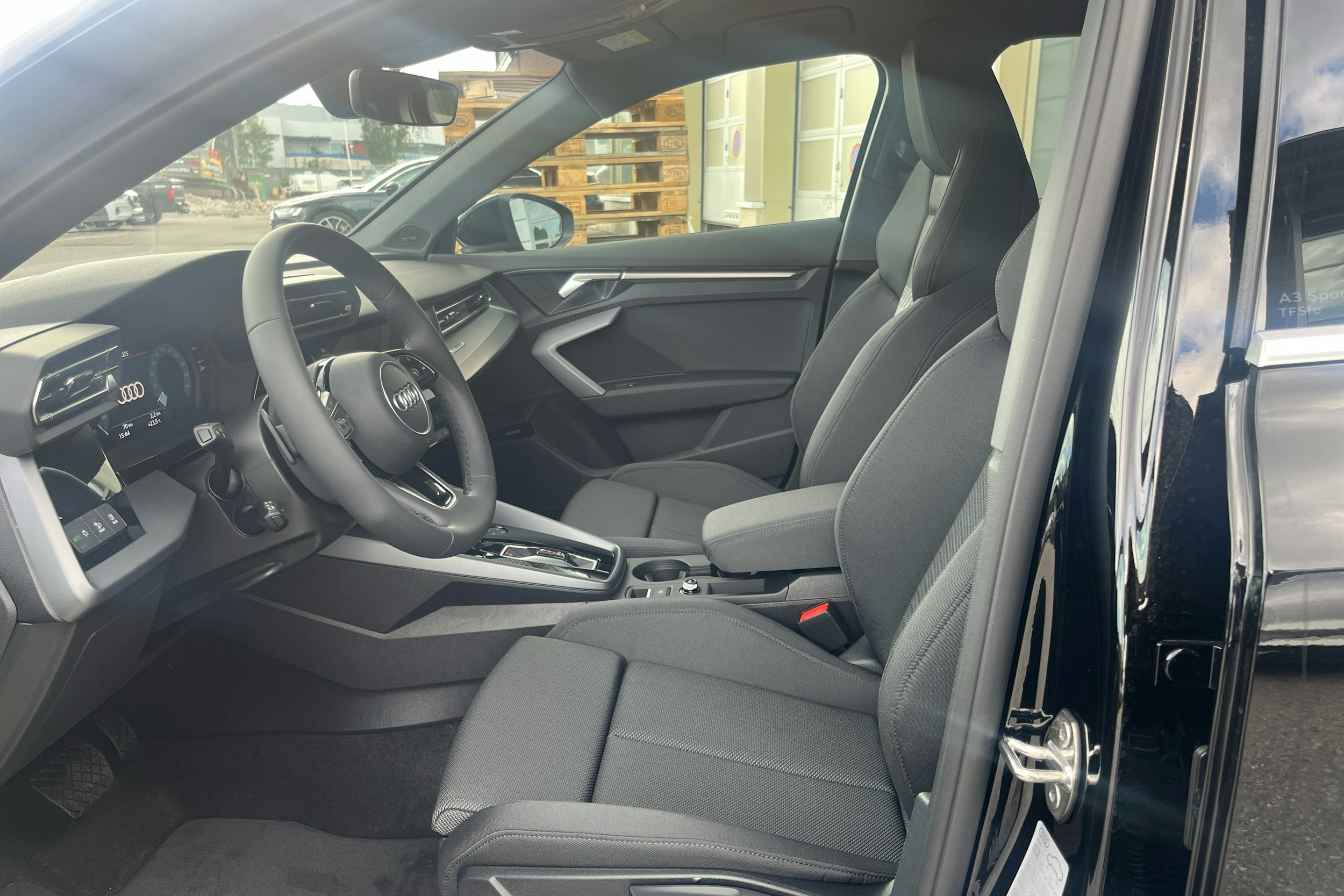 musta Audi A3 2025 kuva 6.