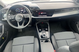 musta Audi A3 2025 kuva 7.