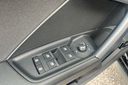 musta Audi A3 2025 kuva 11.