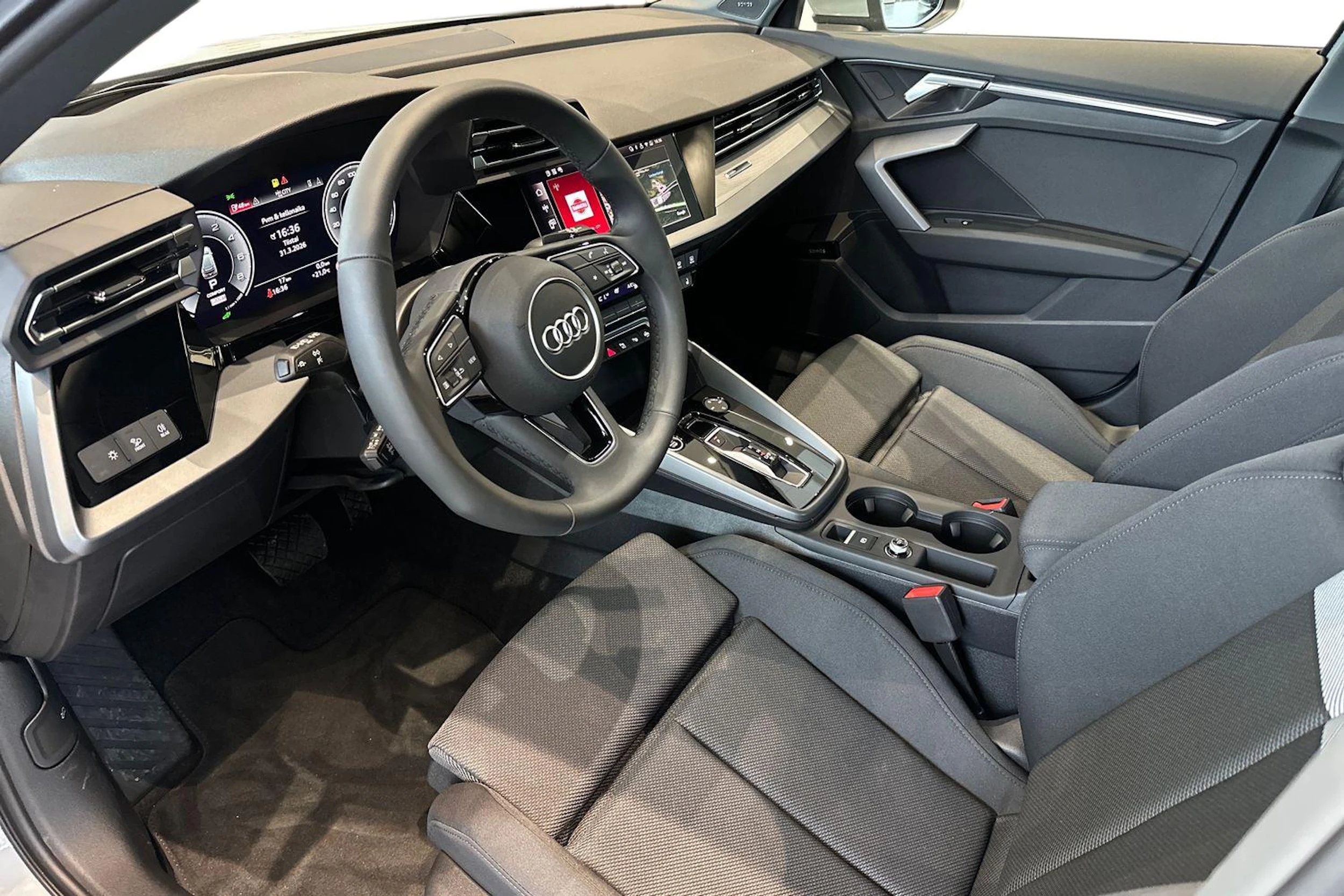 met. harmaa Audi A3 2026 kuva 6.