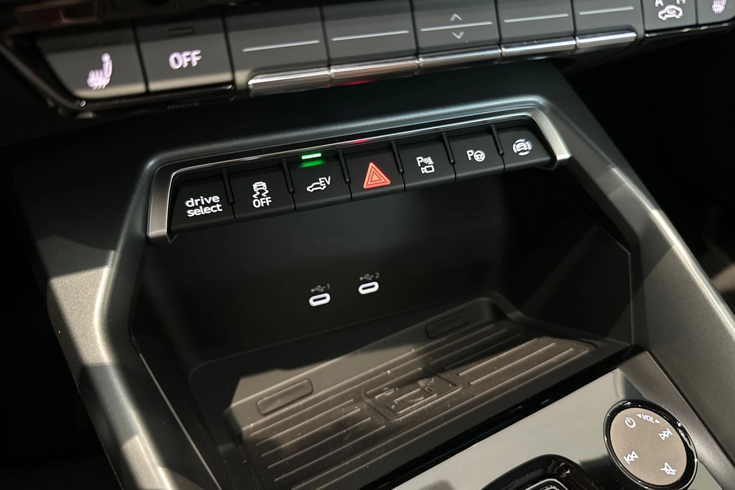 met. harmaa Audi A3 2026 kuva 17.