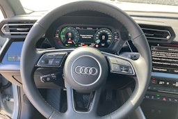 harmaa Audi A3 2025 kuva 12.