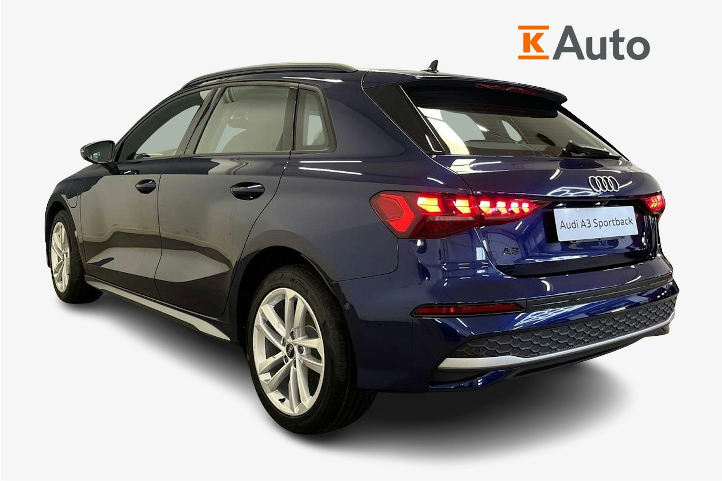 navarra sininen Audi A3 2025 kuva 6.