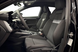 musta Audi A3 2025 kuva 8.