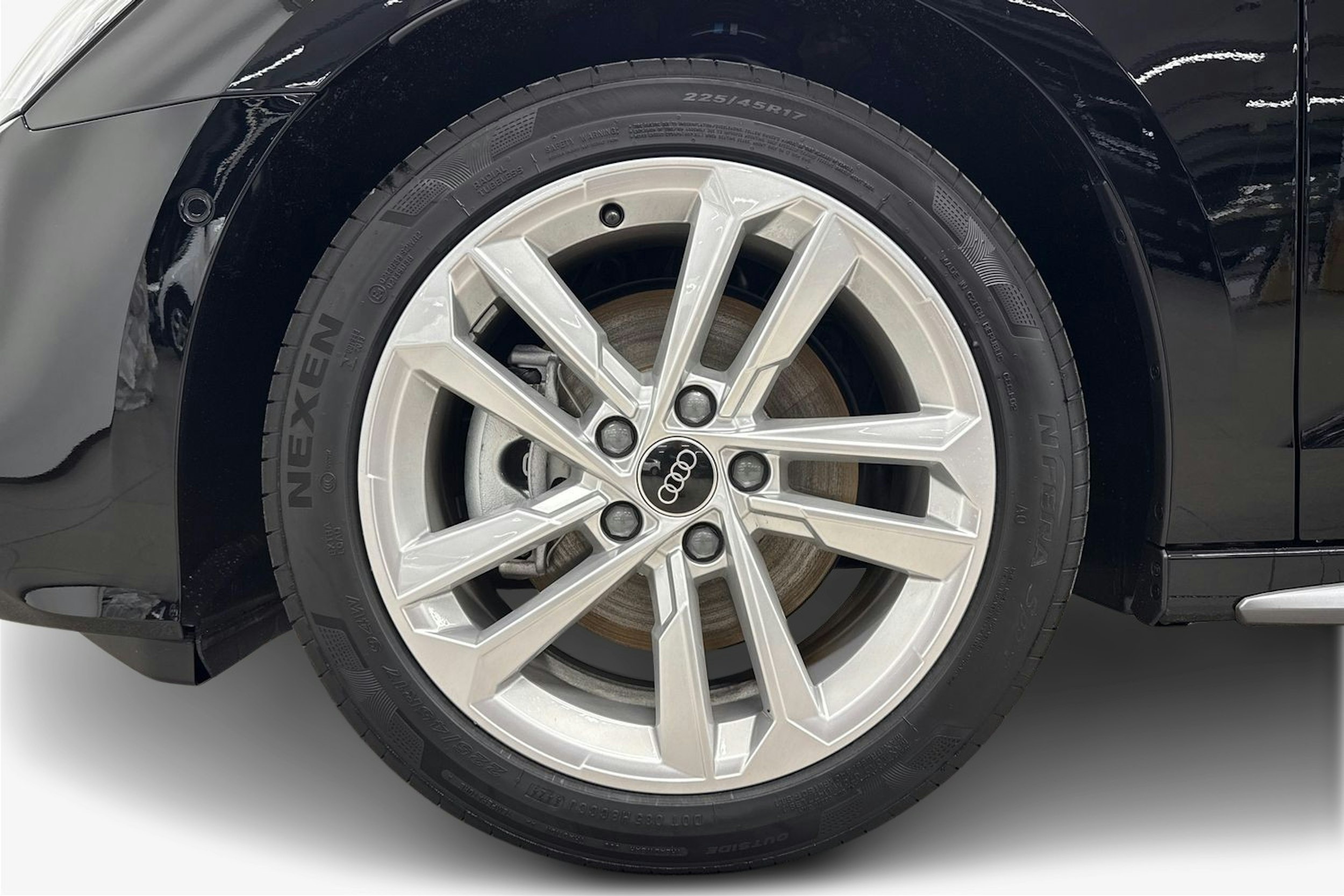 musta Audi A3 2025 kuva 9.