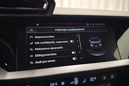 musta Audi A3 2025 kuva 29.