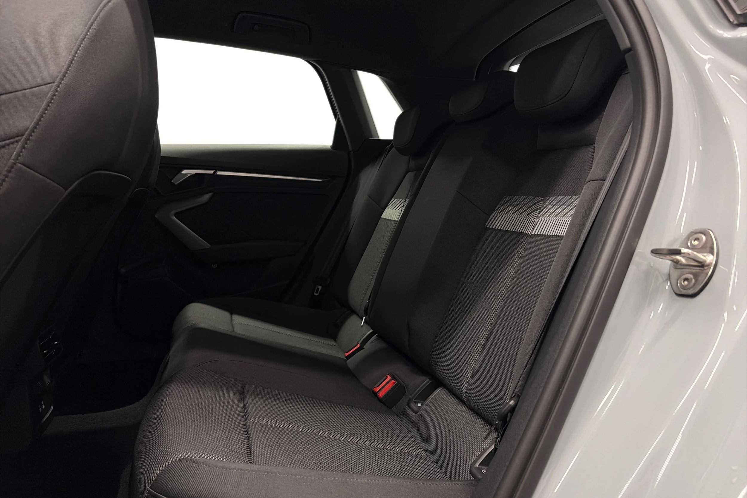 harmaa Audi A3 2025 kuva 8.