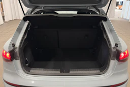 harmaa Audi A3 2025 kuva 11.
