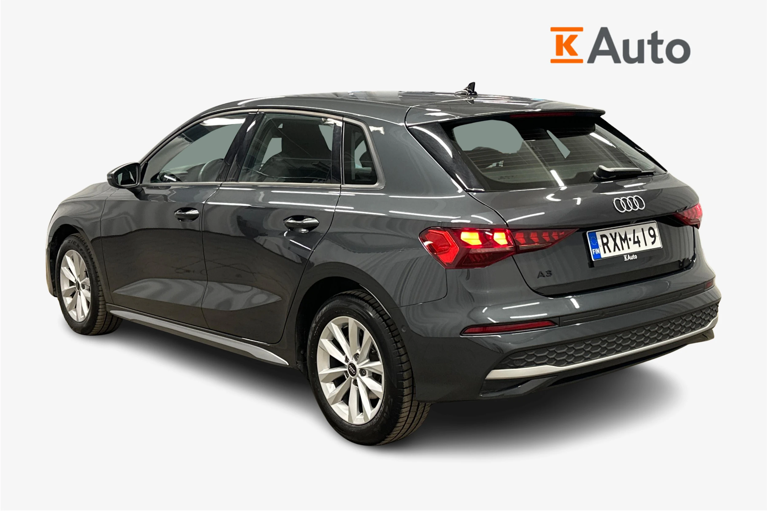 harmaa Audi A3 2025 kuva 2.
