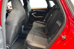 punainen Audi A3 2026 kuva 8.