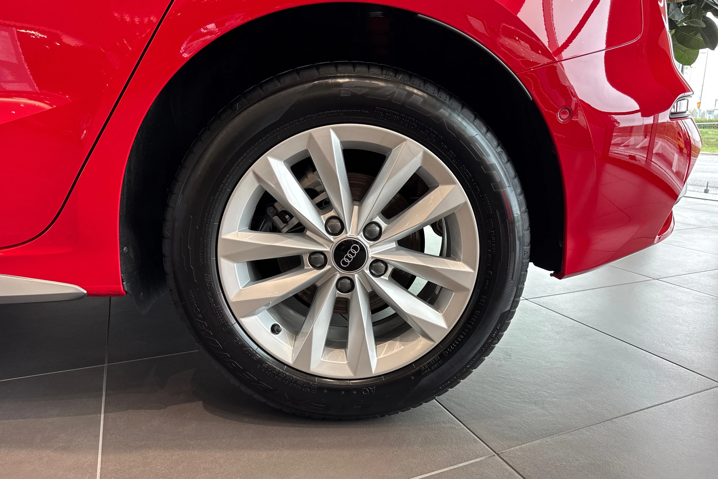punainen Audi A3 2026 kuva 10.