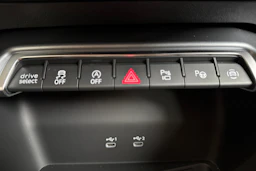 punainen Audi A3 2026 kuva 13.