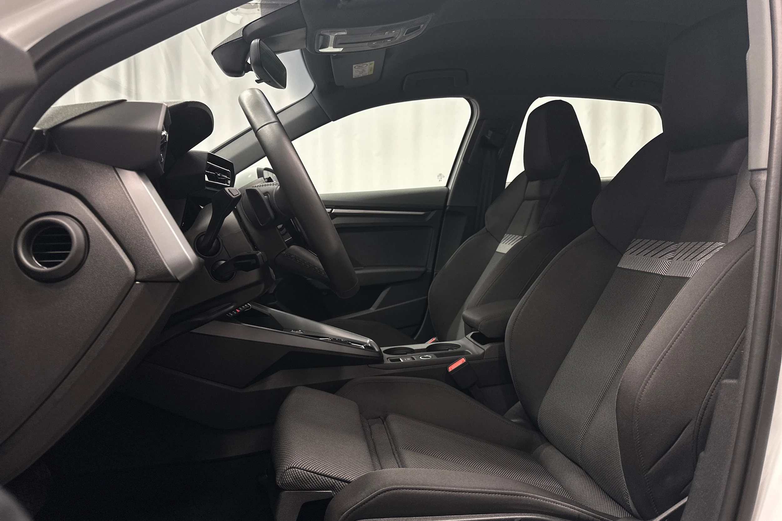 valkoinen Audi A3 2025 kuva 12.