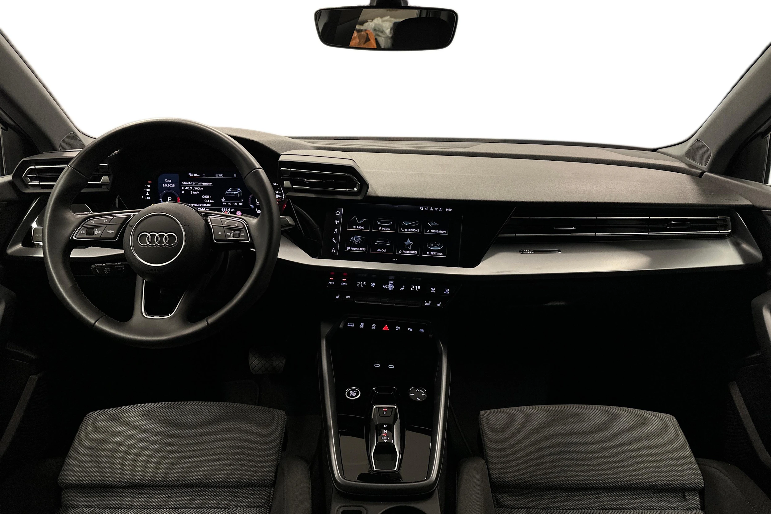 valkoinen Audi A3 2025 kuva 7.