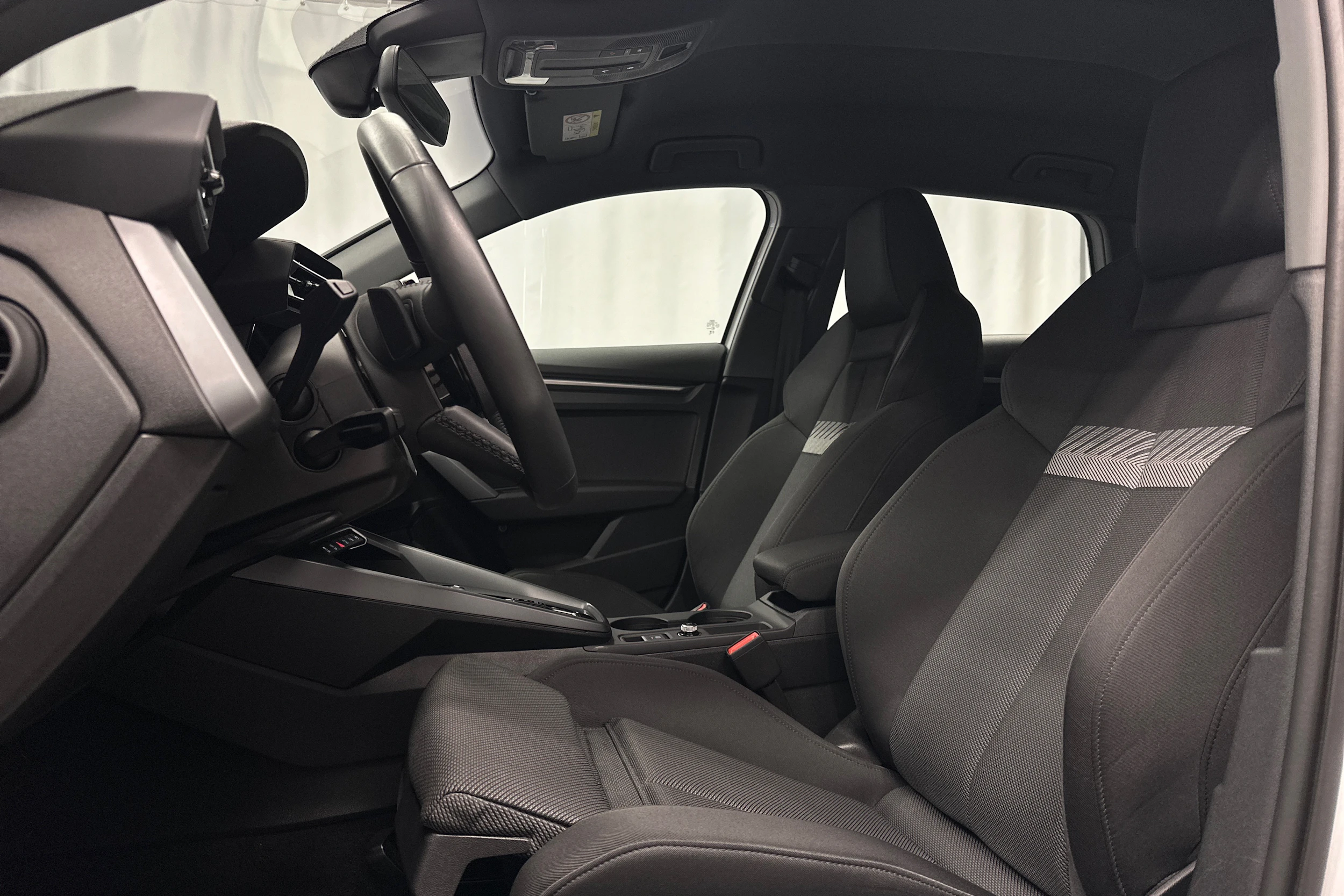 valkoinen Audi A3 2025 kuva 12.