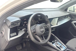 valkoinen Audi A3 2025 kuva 3.
