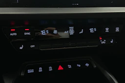 valkoinen Audi A3 2025 kuva 32.